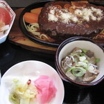 千石 - 休日ランチ　ラージ(大)ハンバーグを超えるジャンボハンバーグ、しかしまだスーパージャンボがある。