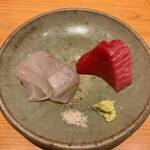 すしやのたい悟 - 鮃と小トロさんでーす。①