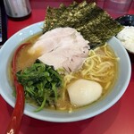 横浜ラーメン おか本 - 
