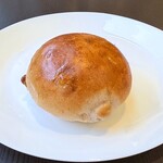 ベーカリー スイート - くるみバンズ