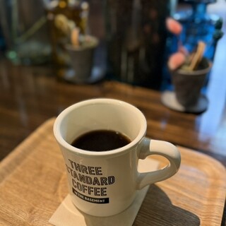 スリースタンダードコーヒー_0