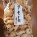 もち吉 - アーモンド餅