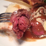 イノーヴェ - 濠産牛ランプのローストビーフ