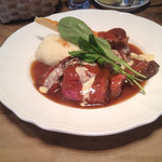 イノーヴェ - 濠産牛ランプのローストビーフ