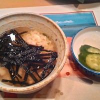 中納言 千日前味楽館 - 伊勢海老の海苔茶漬け、香の物