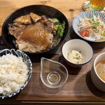 ワル気なく食べれる食堂 - 