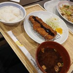 かつ満 - 料理写真: