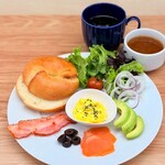 Cafe&Restaurant LaCOSSO - モーニング　B　ベーグルセット