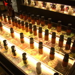 KARMAKAMET - ずらりと並ぶアロマ用品