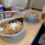 らーめん汐見軒 - 背脂醤油ラーメン800円+玉ねぎ50円