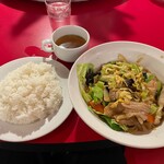 南海飯店 - 日替豚肉キャベツ玉子炒め