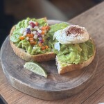 スケロク ダイナー - アボカドトースト