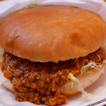 コメダ珈琲店 - 料理写真:台湾ミンチのコメドムバーガー
