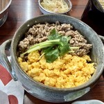 そば処 メリーアン - 玉子そぼろ丼アップ