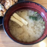 丼や たつみ - ホッとする味の味噌汁