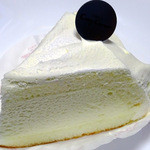 銀座コージーコーナー - 料理写真:５種のチーズを使ったこだわりレアチーズケーキ