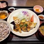 大戸屋 - 料理写真:さばの竜田揚げ＆おかかご飯セット