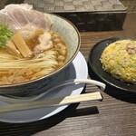 尾道中華そば ボラーチョ - 料理写真: