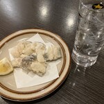 とさ市場 - うつぼ唐揚げ、ダバダ火振の水割り