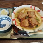 十兵衛 - 匠セット。チャーシューちゃんどん。1,450円。