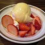 シビタス - ストロベリーホットケーキを頼むとこれが出てきます。