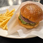 ゴールデンブラウン 表参道 - 