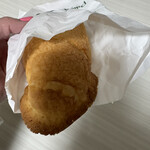 塩パン屋 パン・メゾン 銀座店 - 2番人気の塩メロンパン