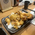 ヤマヤ鮮魚店 弥平 - イカゲソ唐揚げ