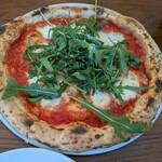 ピッツェリア ジーナキッコ - ルッコラのマルゲリータ
