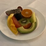 ワイン＆ダイニング デーメテール - 