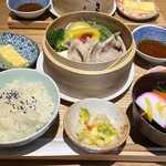 もちつもたれつ - 