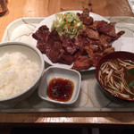 肉料理 まつざか - ミックス(ステーキ+豚ロース) 