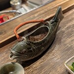 小川の魚 - 