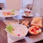 Cafe & Dining Enn - 