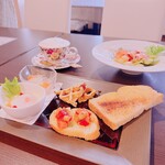 Cafe & Dining Enn - 
