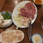 三ツ角肉店レストラン部 - 