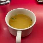 南海飯店 - 中華丼大盛のスープ