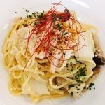 エルシカ - 鶏ミンチと白菜のみそ豆乳パスタ