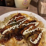 お好み焼みっちゃん総本店 - マヨをビャビャッと♪