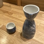 つのはず食堂 - 日本酒熱燗2合