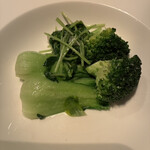 チャイナルーム - ブロッコリー　青梗菜　野菜塩炒め