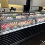 トシ・ヨロイヅカ 東京 - 