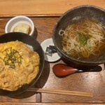 手打ちそば さんぽ - かけ蕎麦と親子丼のセット
