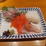 小川の魚 吉祥寺店 - イワナ、サーモン、コイ。酢飯も付いているのでお寿司に、できます！