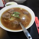 洪師父牛肉麺 - 