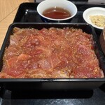 銀座 岩戸 - まぐろ胡麻だれ重