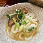 蕎麦 しらいし - 鍋焼きうどん  ¥1,100  小鉢へ♪