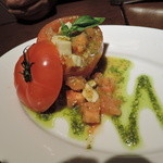 イタリアン大衆酒場HARUTA - まるごとトマトのカプレーゼ５８０円