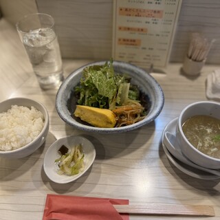 チャイニーズビストロ 明翔_0