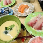 回転すしまんまん - 料理写真: